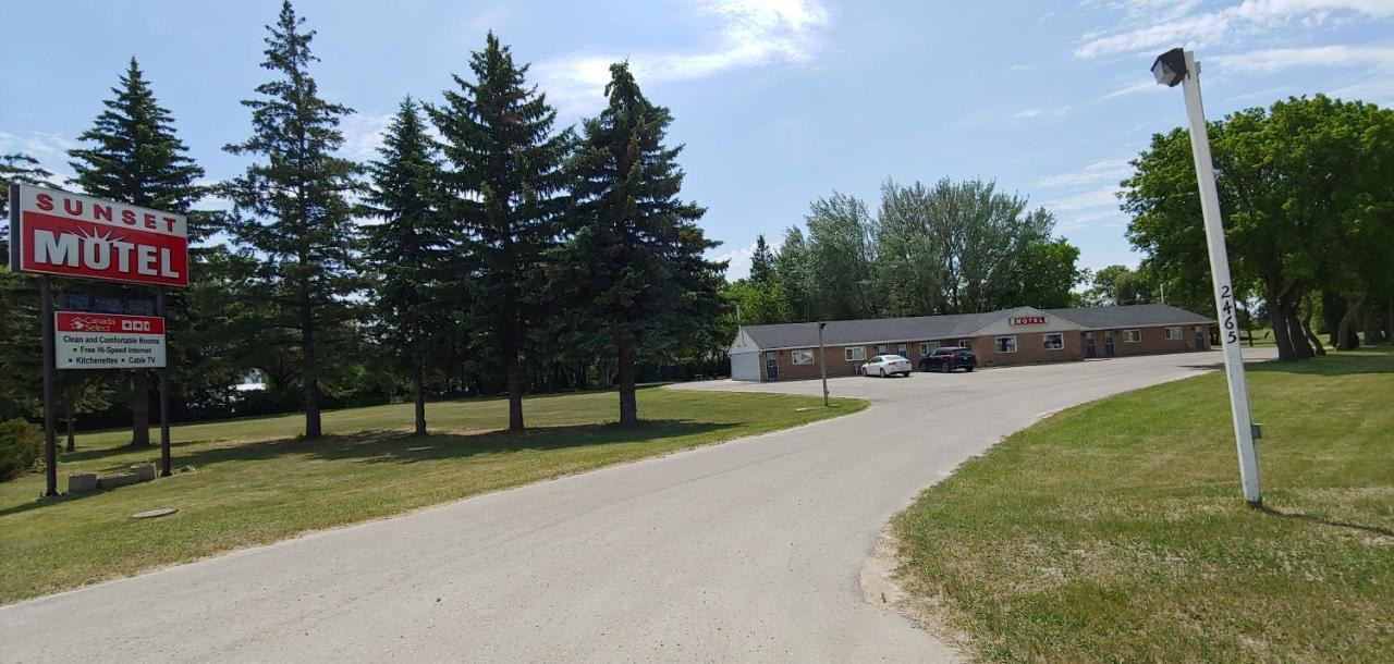 Sunset Motel Portage la Prairie Kültér fotó